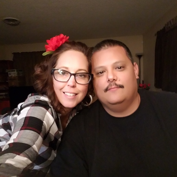 Meet your Posher, Angela - Picture 2 of 2